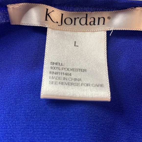 SLEEVELESS TOP BUNDLE (2) - Picture 4 of 7